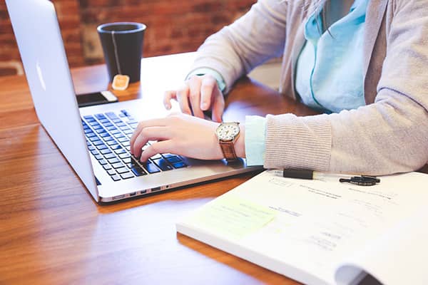 Pourquoi passer par une société de portage salarial ?